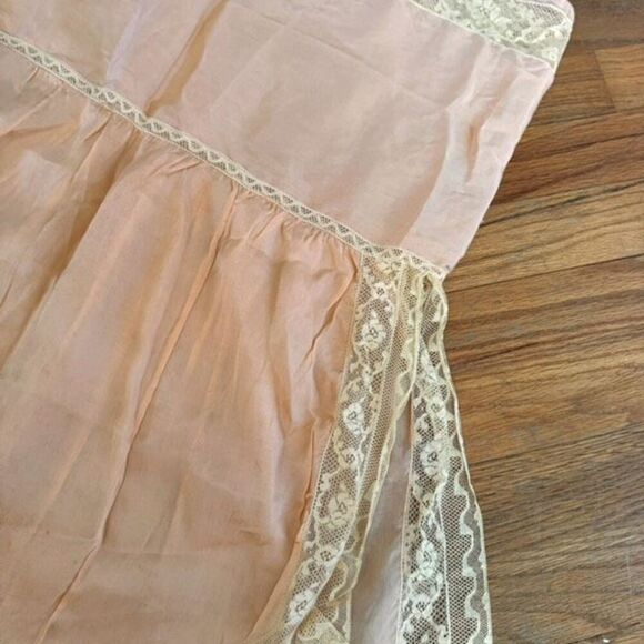 Vintage 1950’s Pink Silk Lace Romper Teddy Lingerie Size XL(40) - Picture 7 of 10